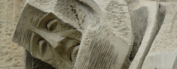 sad sculpture Sagrada Familia